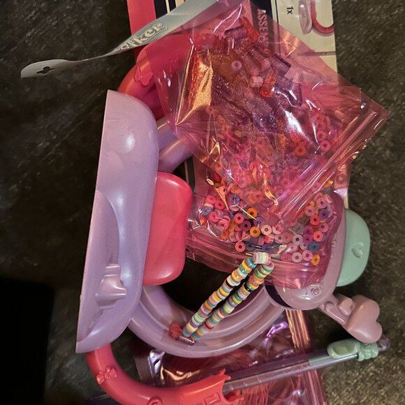 cool maker bracelet maker kit with wand beads string etc - Picture 5 of 5